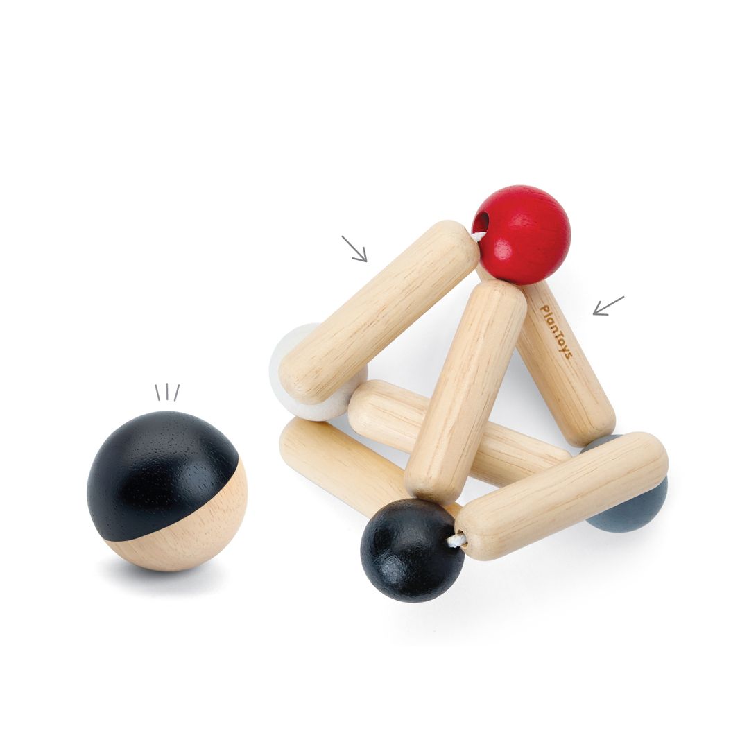 Triangle Clutching - High Contrast