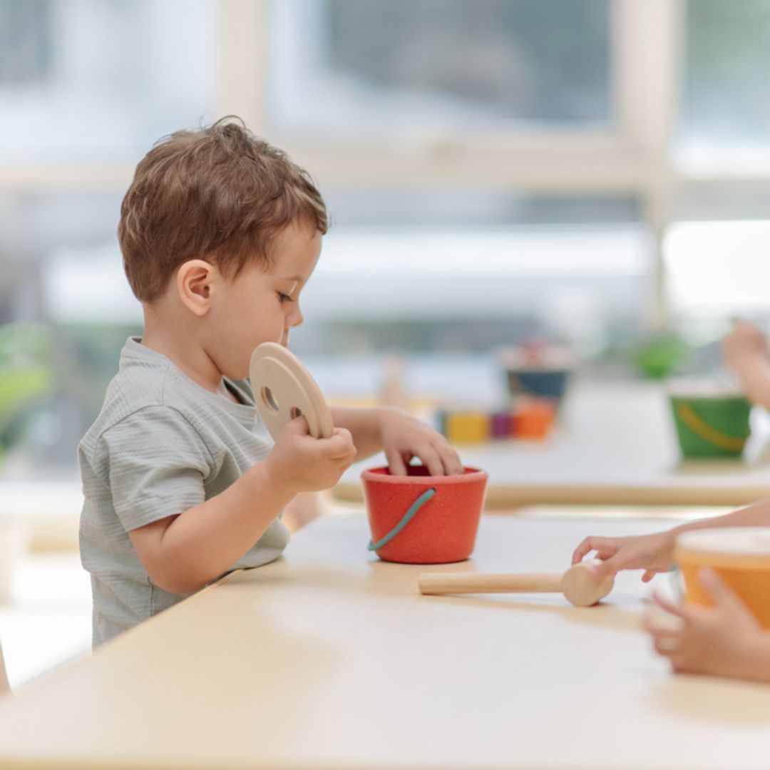 Hammering Peg Bucket