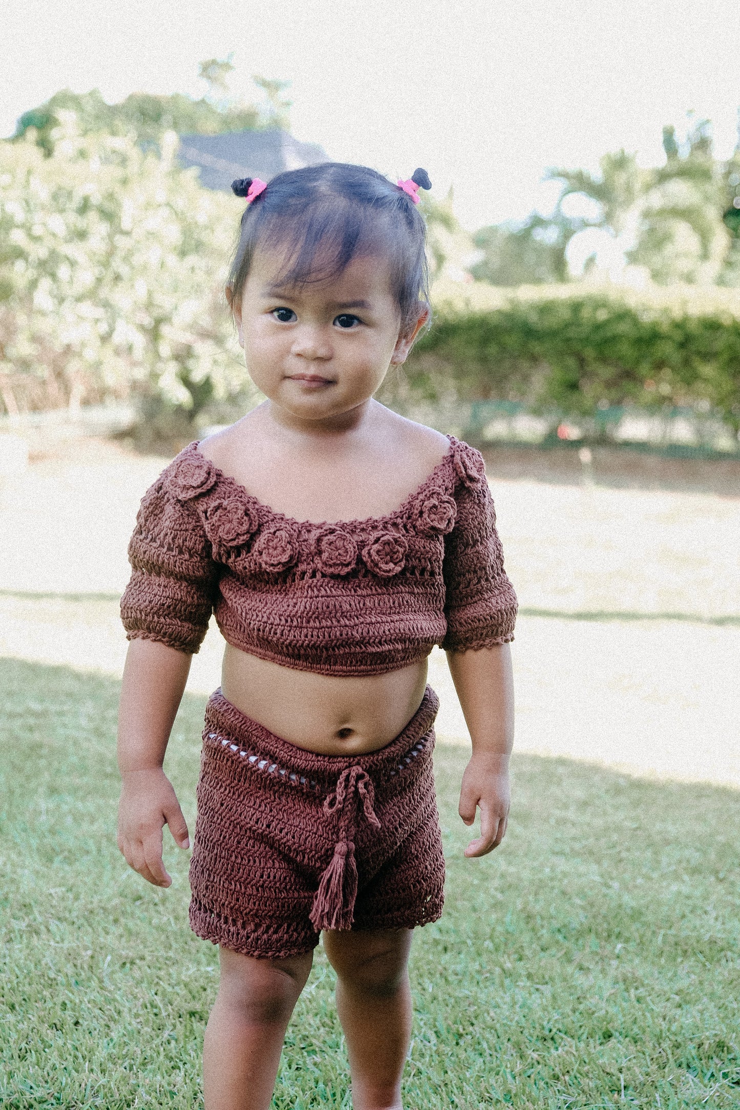 Dahlia Crochet Set | Chocolate in Size 4