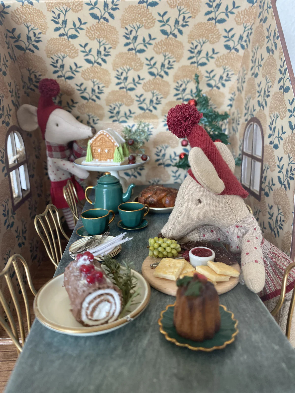 Miniature Cracker Board