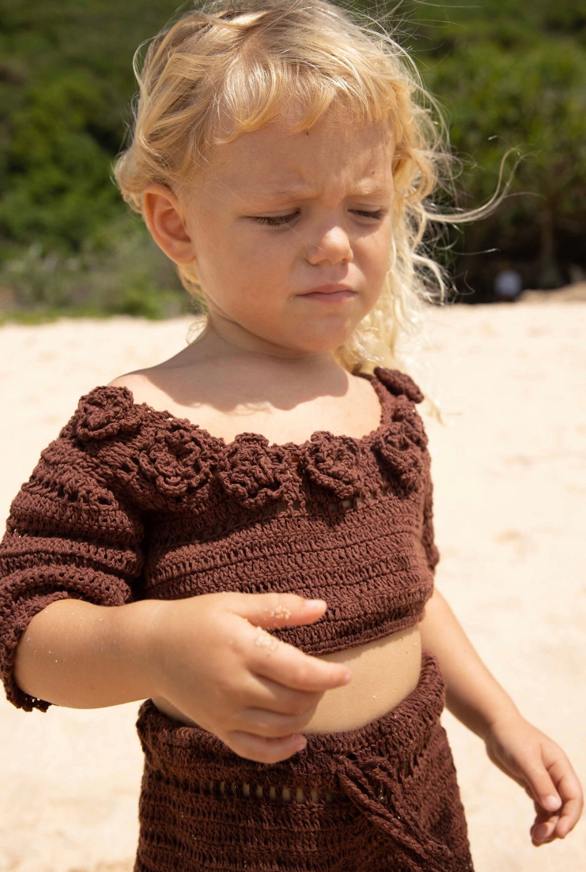 Dahlia Crochet Set | Chocolate in Size 4