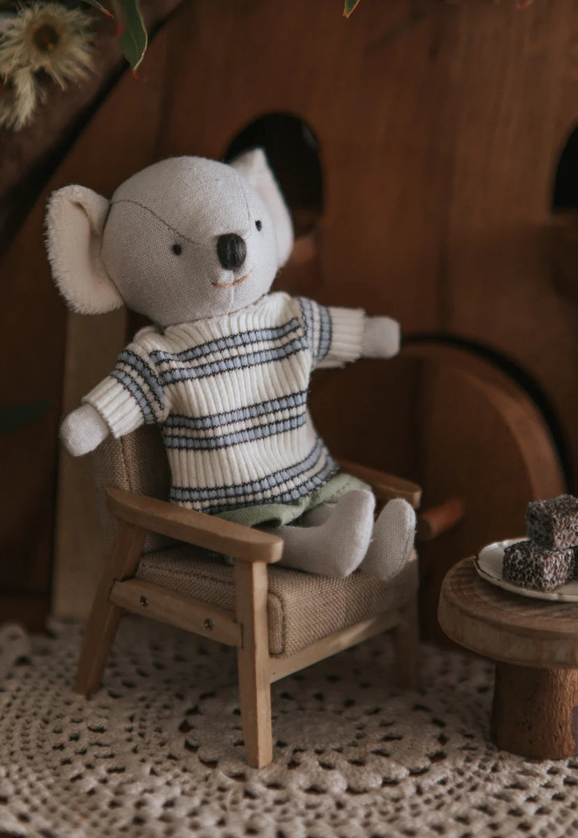 The Buck | Koala Miniature Doll